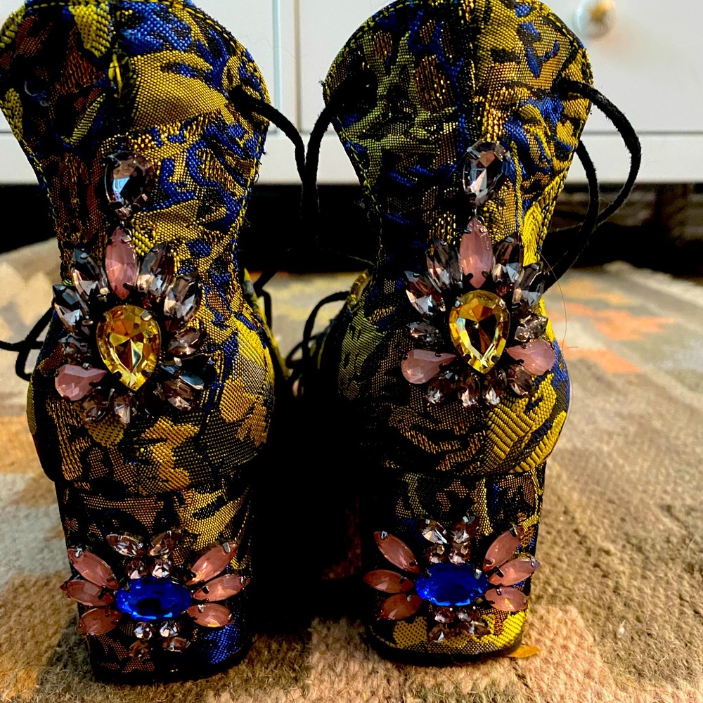 Colorful short heels